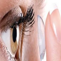 أطباء عيون: العدسات اللاصقة الرخيصة على الإنترنت ضارة  