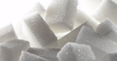 باحث هولندى: السكر لا يقل خطورة على صحة الإنسان من السجائر والكحول