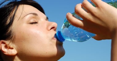 مياه الشرب النقية تمنع تكون حصوات الكلى