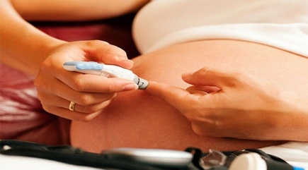 بديل دوائي أكثر فعالية من الانسولين لعلاج سكري الحمل 