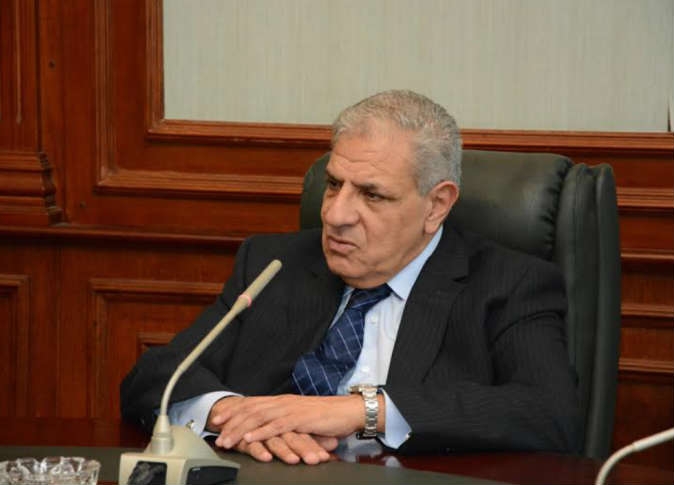 محلب: الموارد المالية لن تكون «شماعة» لعدم تطوير المستشفيات الجامعية