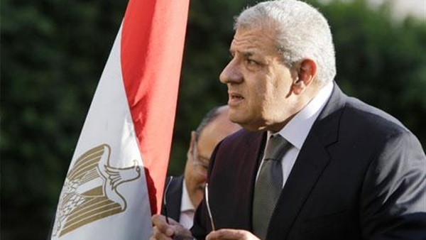 ننشر تفاصيل قرار محلب الجديد بشأن تنظيم التأمين الصحي على الفلاحين